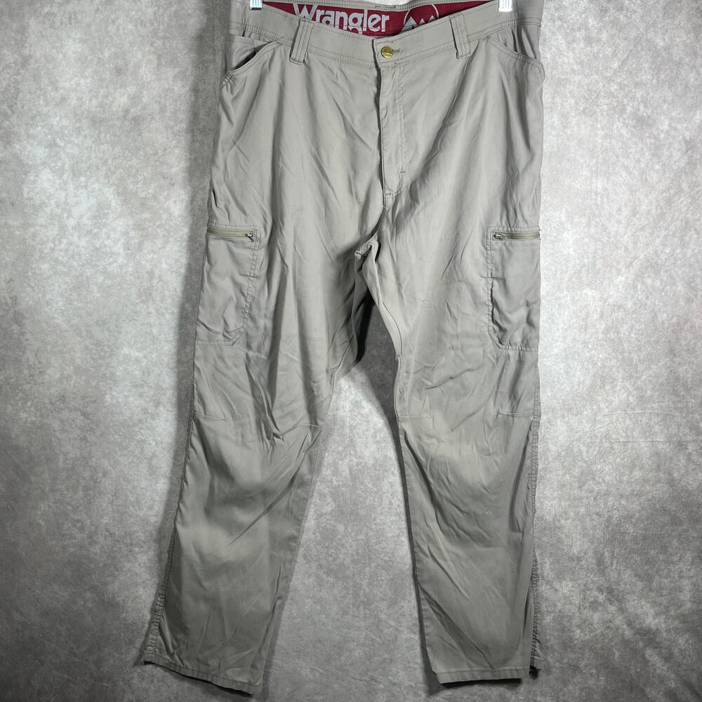 Wrangler Flex Waist Outdoor Cargo Pants Mens 40X30 Beige Tan Straight Leg Casual